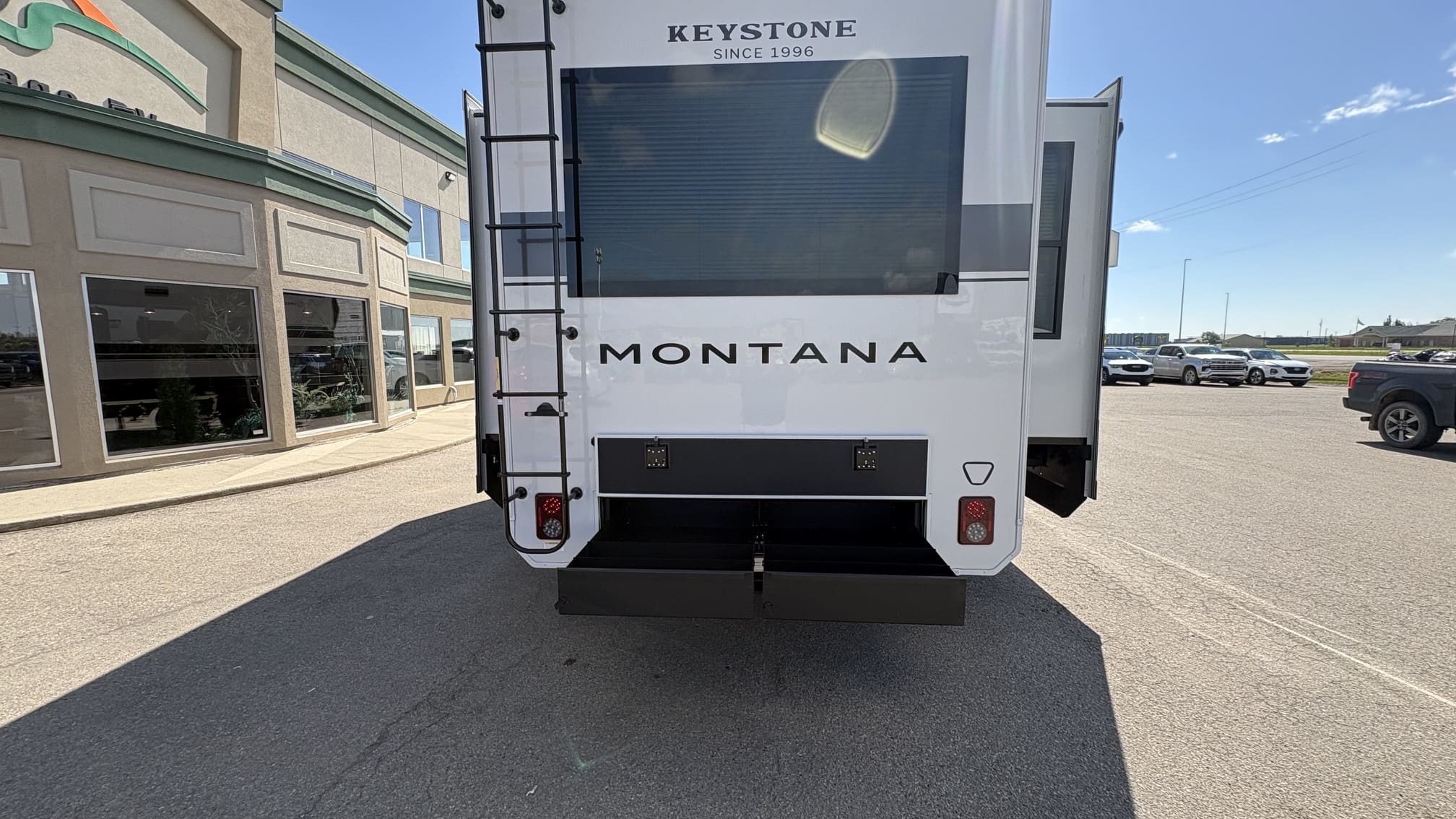2027 MONTANA 3100RL by KEYSTONE - Image 28