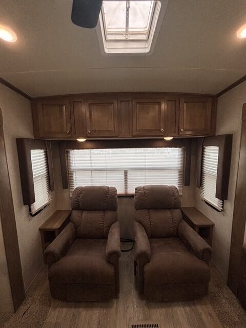 2018 ROCKWOOD 8289WS by FOREST RIVER - Image 19