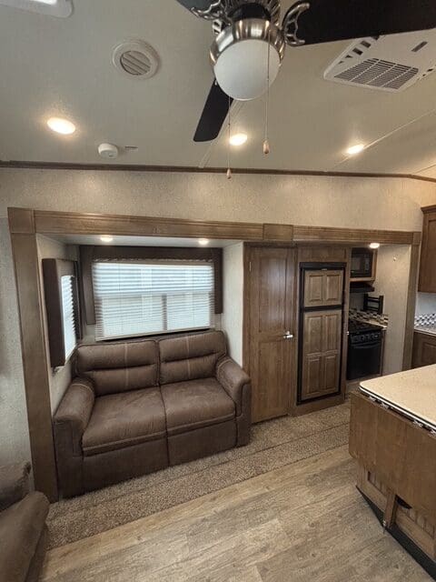 2018 ROCKWOOD 8289WS by FOREST RIVER - Image 20
