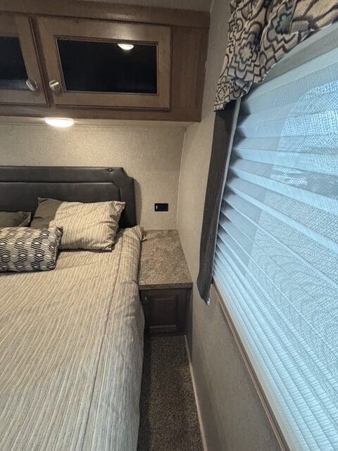 2018 ROCKWOOD 8289WS by FOREST RIVER - Image 42