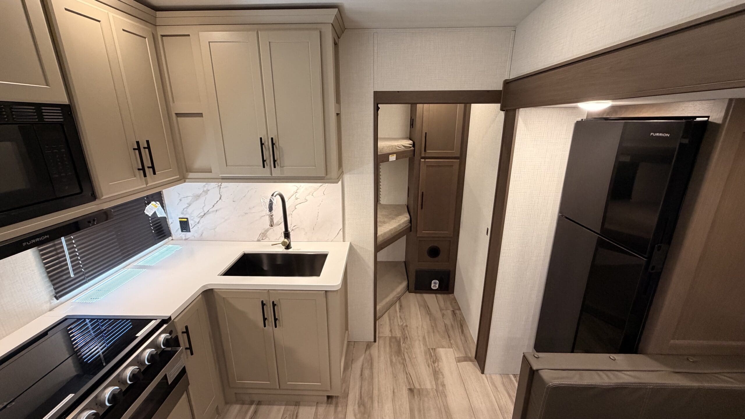 2027 COUGAR 2700BH by KEYSTONE - Image 15