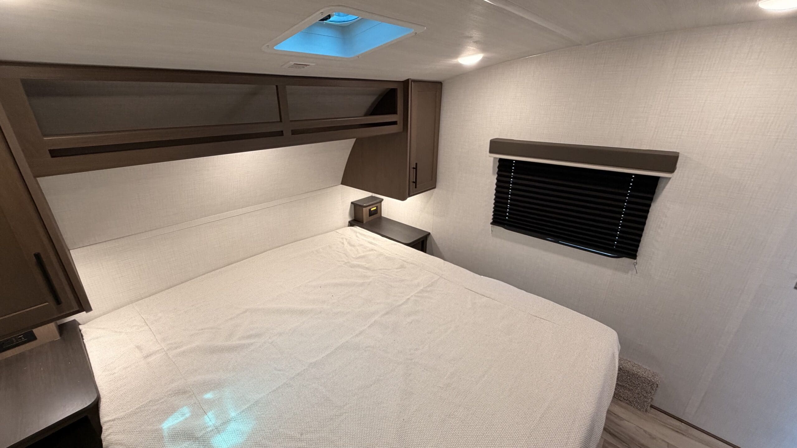2027 COUGAR 2700BH by KEYSTONE - Image 26