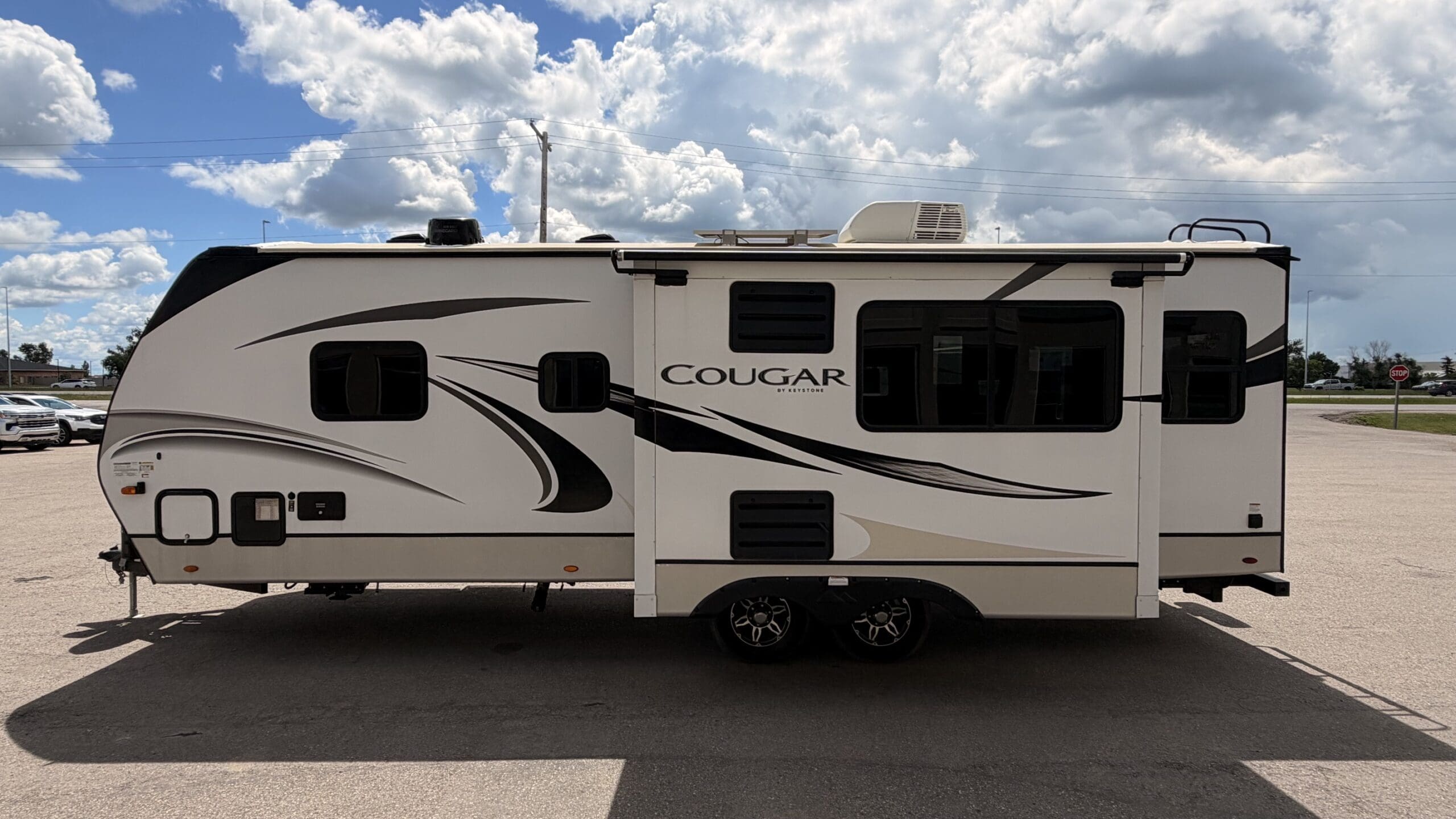 2022 COUGAR 25RDS by KEYSTONE - Image 4