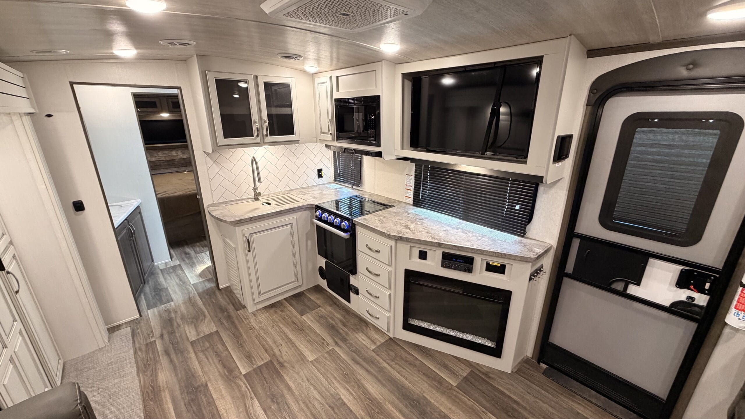 2022 COUGAR 25RDS by KEYSTONE - Image 7