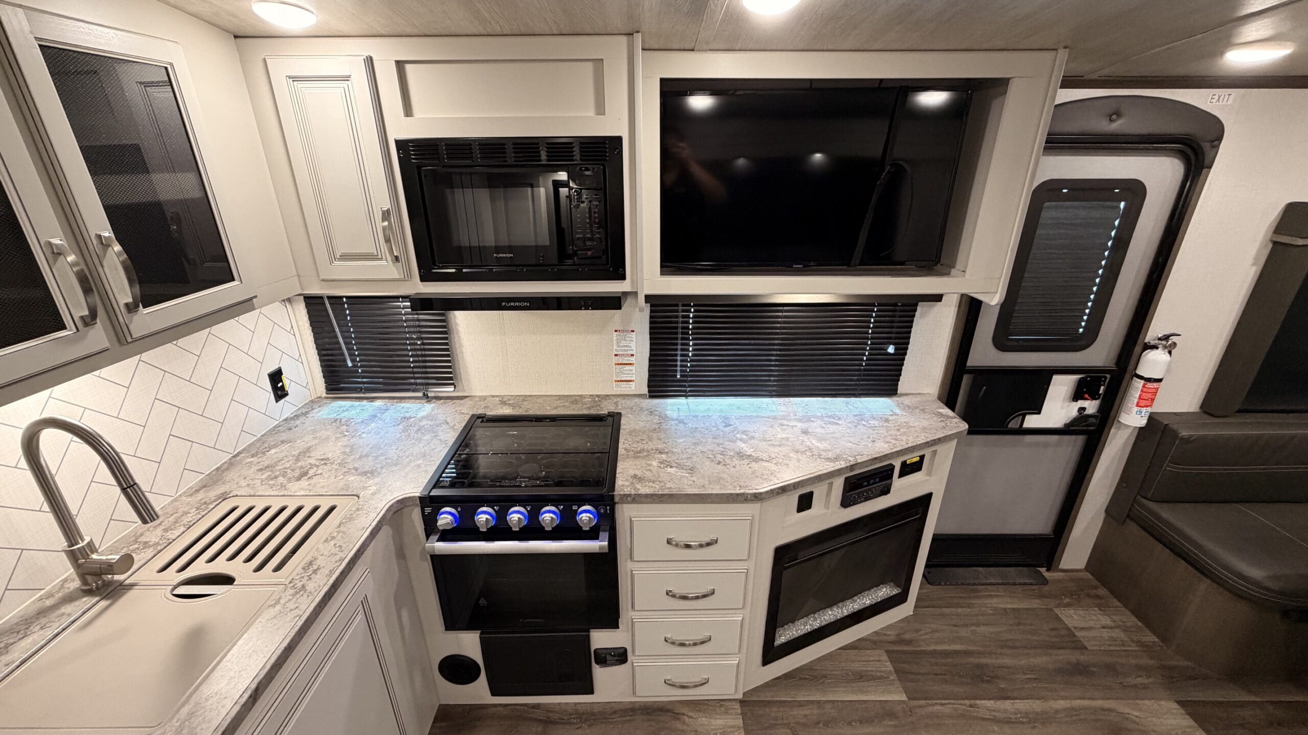 2022 COUGAR 25RDS by KEYSTONE - Image 14