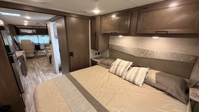 2022 ACE 29.5 by THOR MOTOR COACH - Image 29