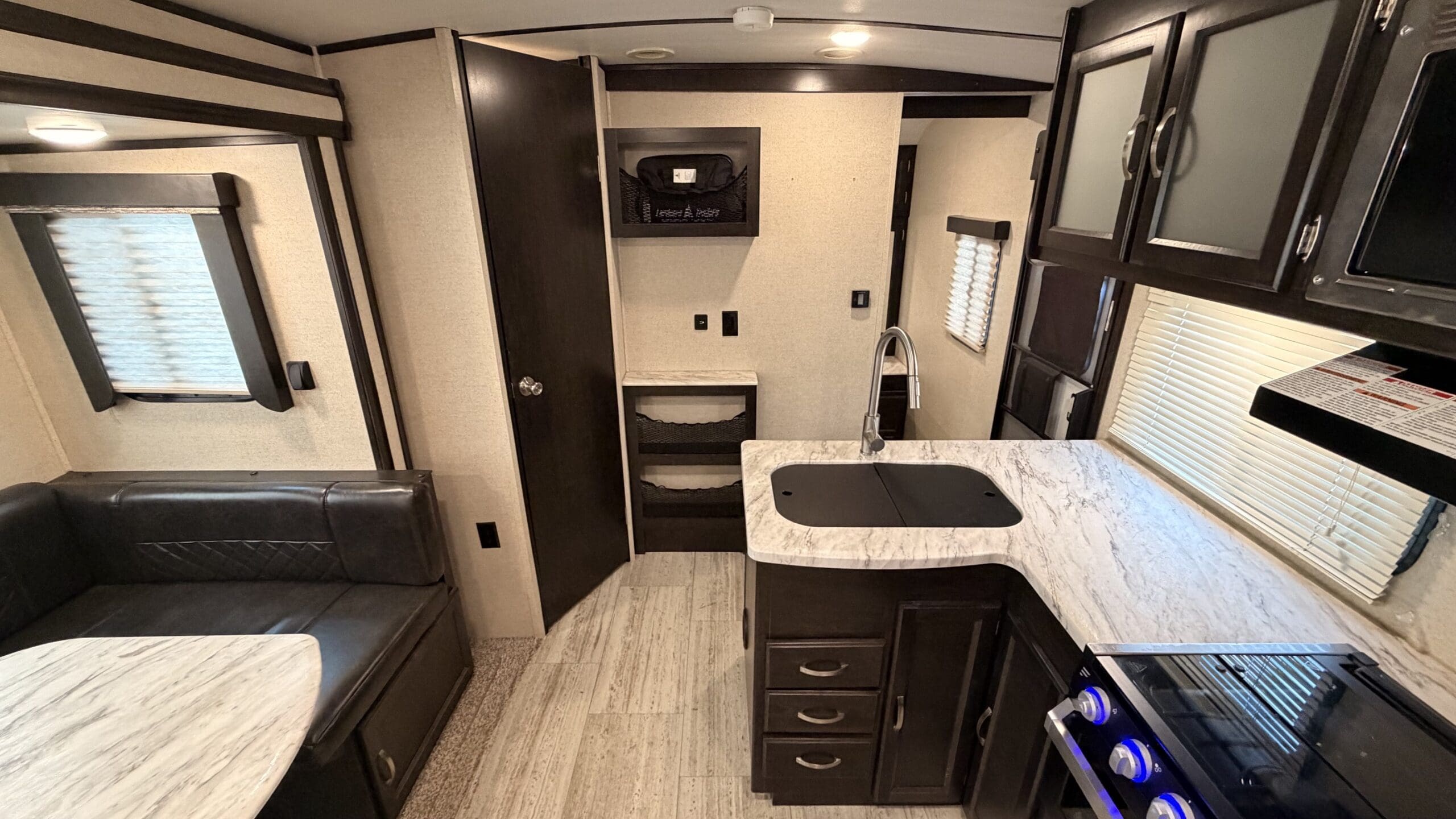 2019 NORTHERN SPIRIT 2963BH by COACHMAN - Image 17