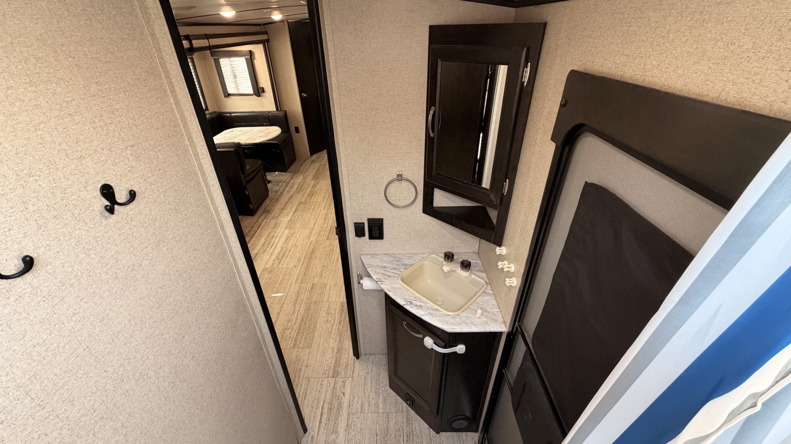 2019 NORTHERN SPIRIT 2963BH by COACHMAN - Image 26