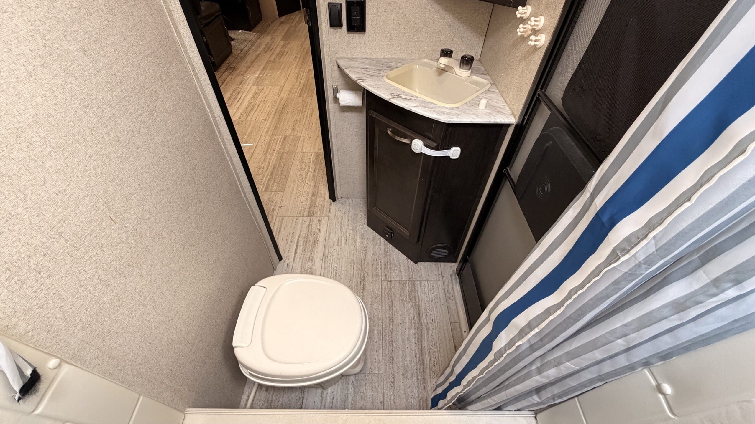 2019 NORTHERN SPIRIT 2963BH by COACHMAN - Image 27