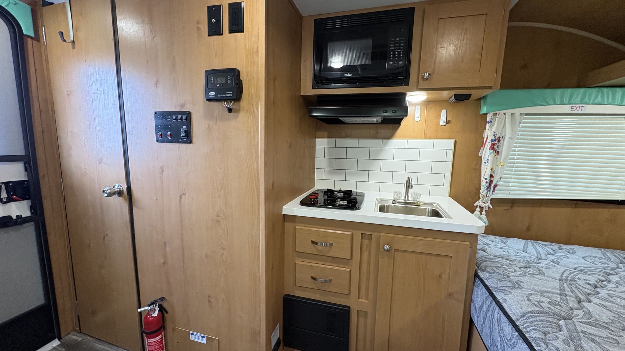2021 RIVERSIDE RETRO 135 by GULFSTREAM - Image 8