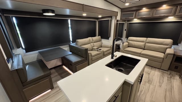 2027 COUGAR 360MBI by KEYSTONE - Image 8