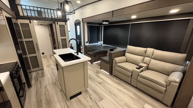 2027 COUGAR 360MBI by KEYSTONE - Image 9