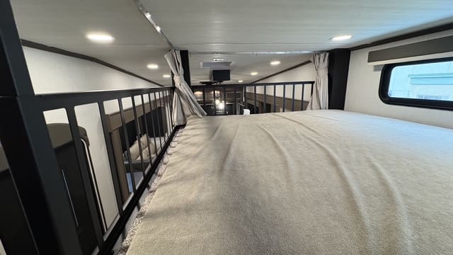 2027 COUGAR 360MBI by KEYSTONE - Image 25