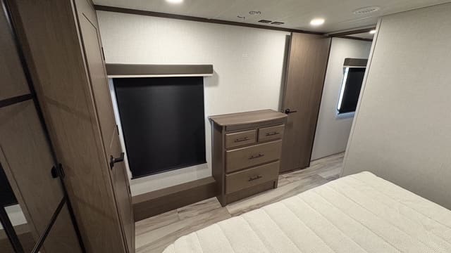 2027 COUGAR 360MBI by KEYSTONE - Image 28