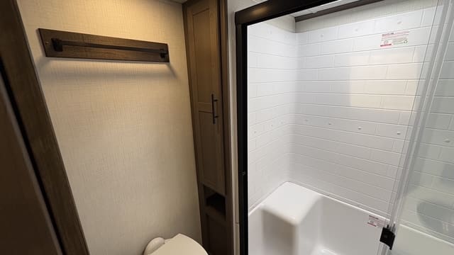 2027 COUGAR 360MBI by KEYSTONE - Image 30