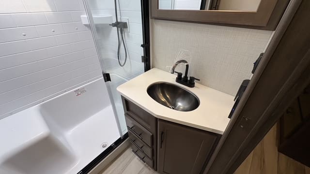 2027 COUGAR 360MBI by KEYSTONE - Image 32