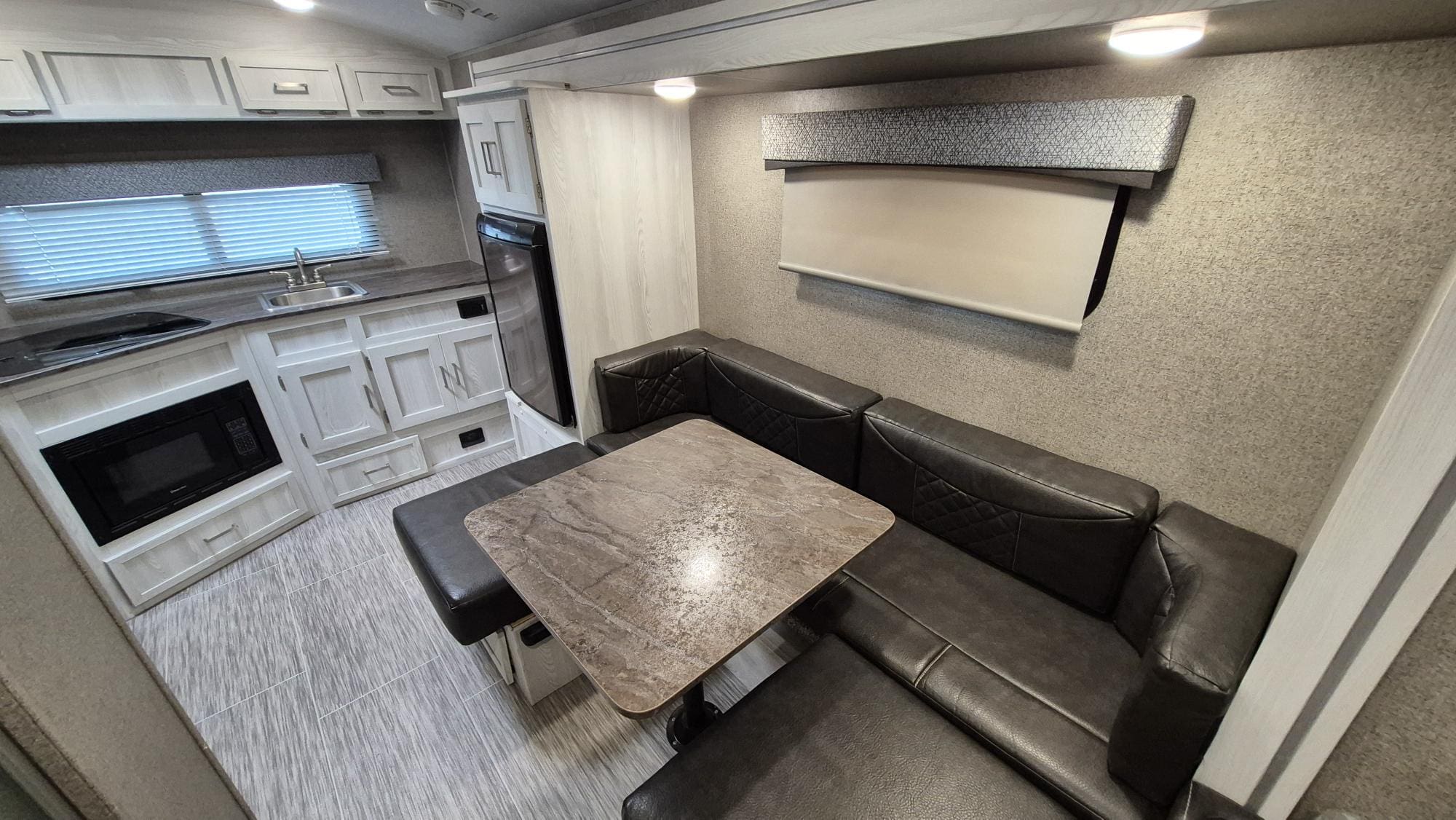 2019 GEO PRO 17RK by FOREST RIVER - Image 8