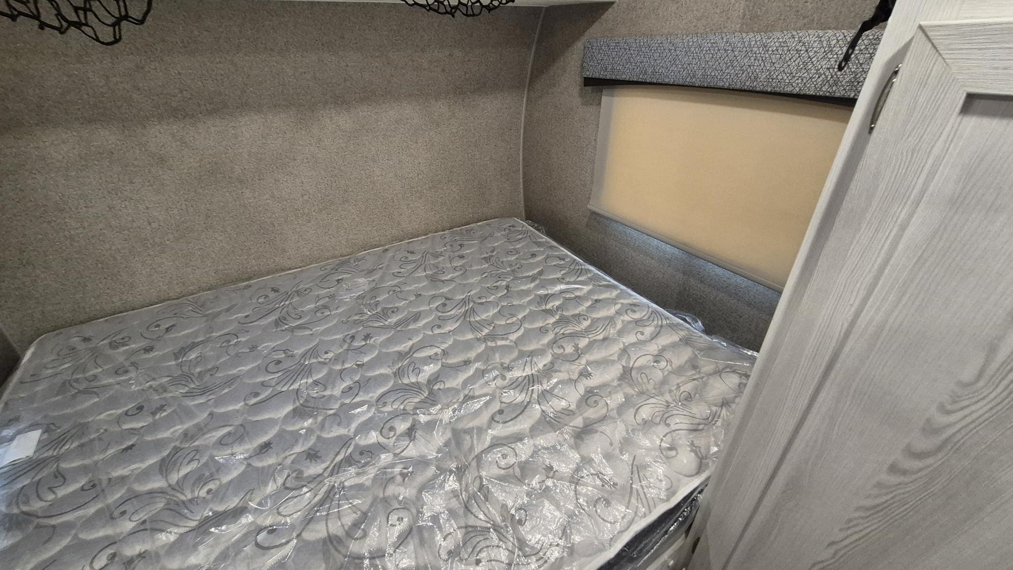 2019 GEO PRO 17RK by FOREST RIVER - Image 18