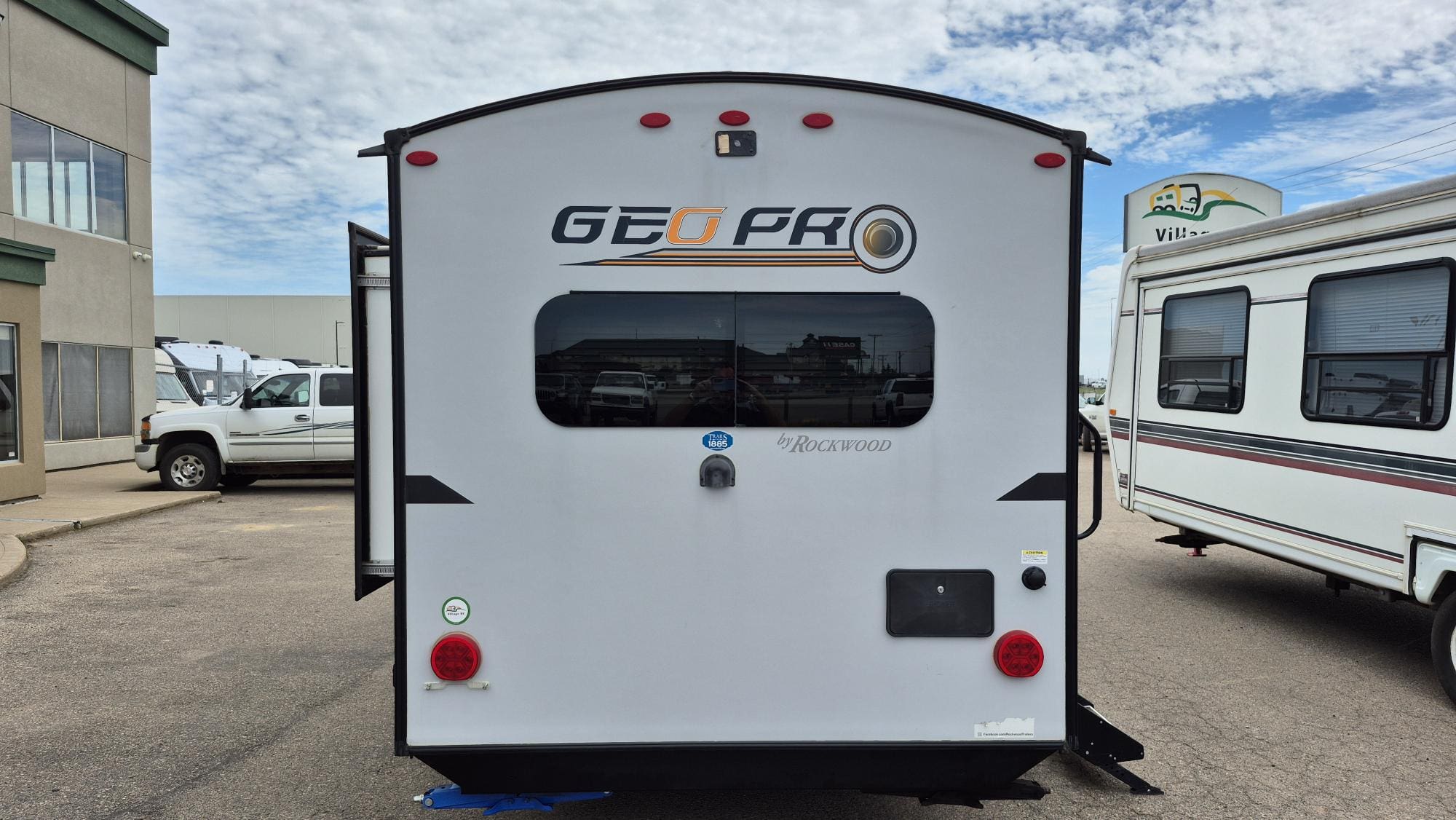 2019 GEO PRO 17RK by FOREST RIVER - Image 5