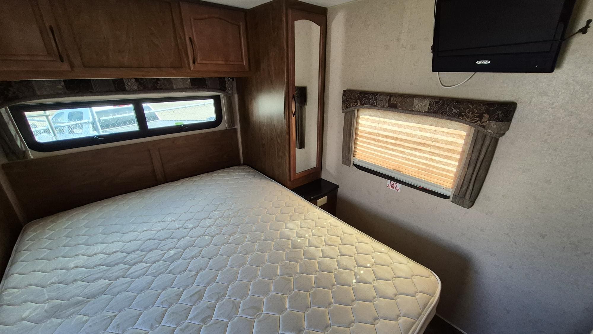 2013 WINDRIVER 280FKS by OUTDOORS RV - Image 10