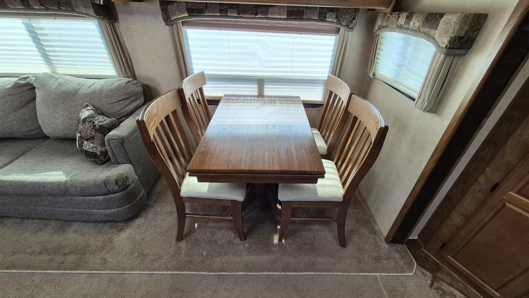 2013 WINDRIVER 280FKS by OUTDOORS RV - Image 14