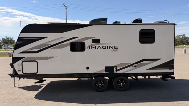 2023 IMAGINE XLS21BHE by GRAND DESIGN - Image 4
