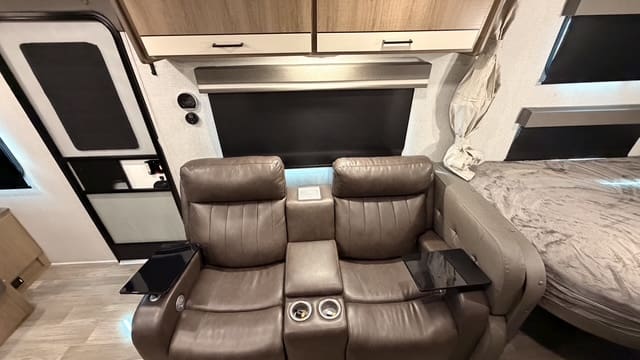 2023 IMAGINE XLS21BHE by GRAND DESIGN - Image 13