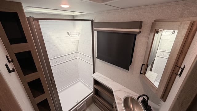 2023 IMAGINE XLS21BHE by GRAND DESIGN - Image 19