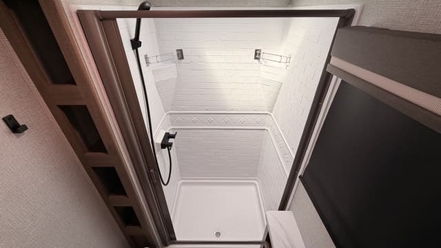 2023 IMAGINE XLS21BHE by GRAND DESIGN - Image 21