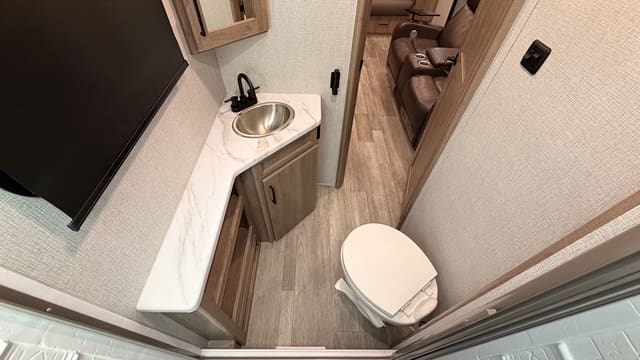 2023 IMAGINE XLS21BHE by GRAND DESIGN - Image 22