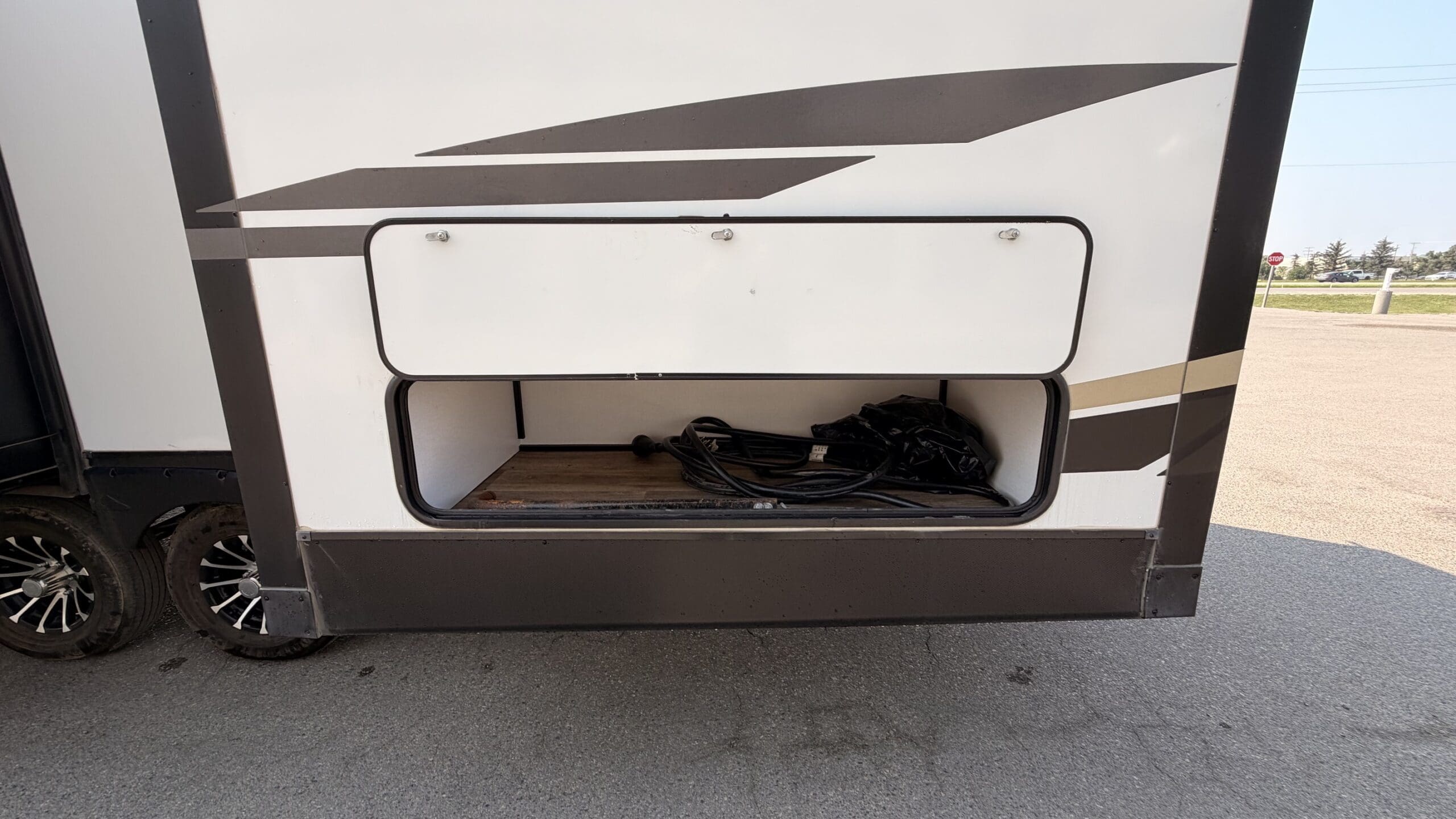 2023 OUTBACK 271UFK by KEYSTONE - Image 6