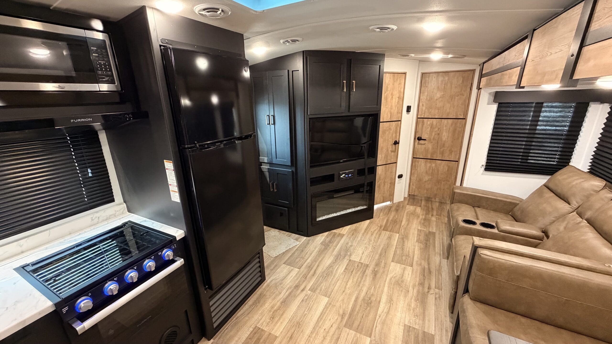 2023 OUTBACK 271UFK by KEYSTONE - Image 12