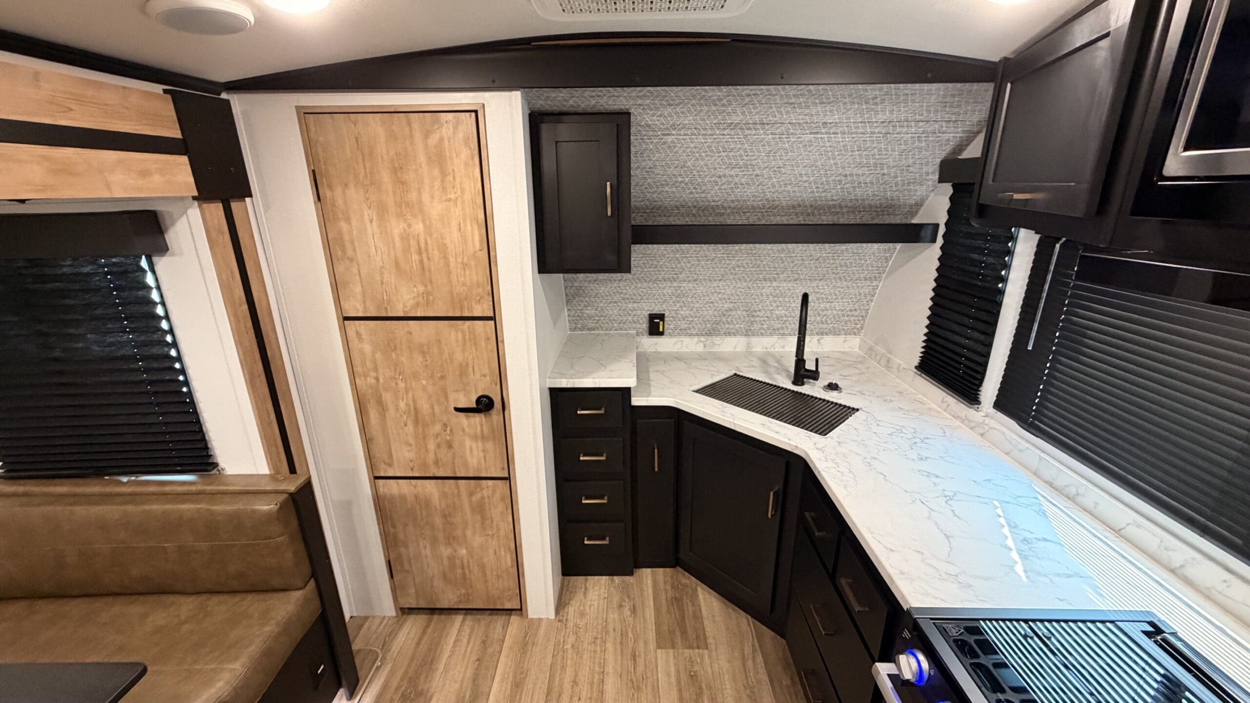 2023 OUTBACK 271UFK by KEYSTONE - Image 15