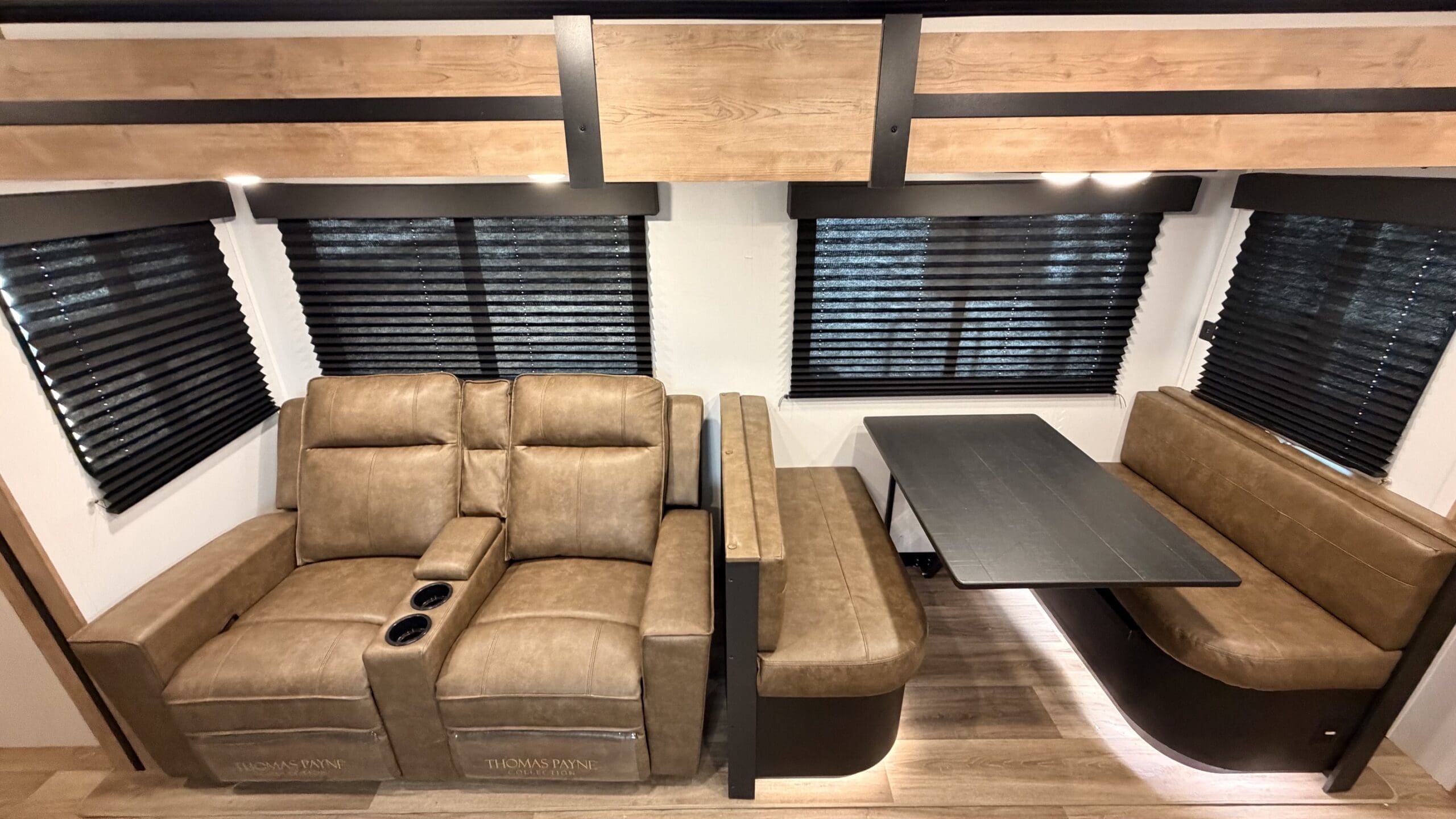 2023 OUTBACK 271UFK by KEYSTONE - Image 16
