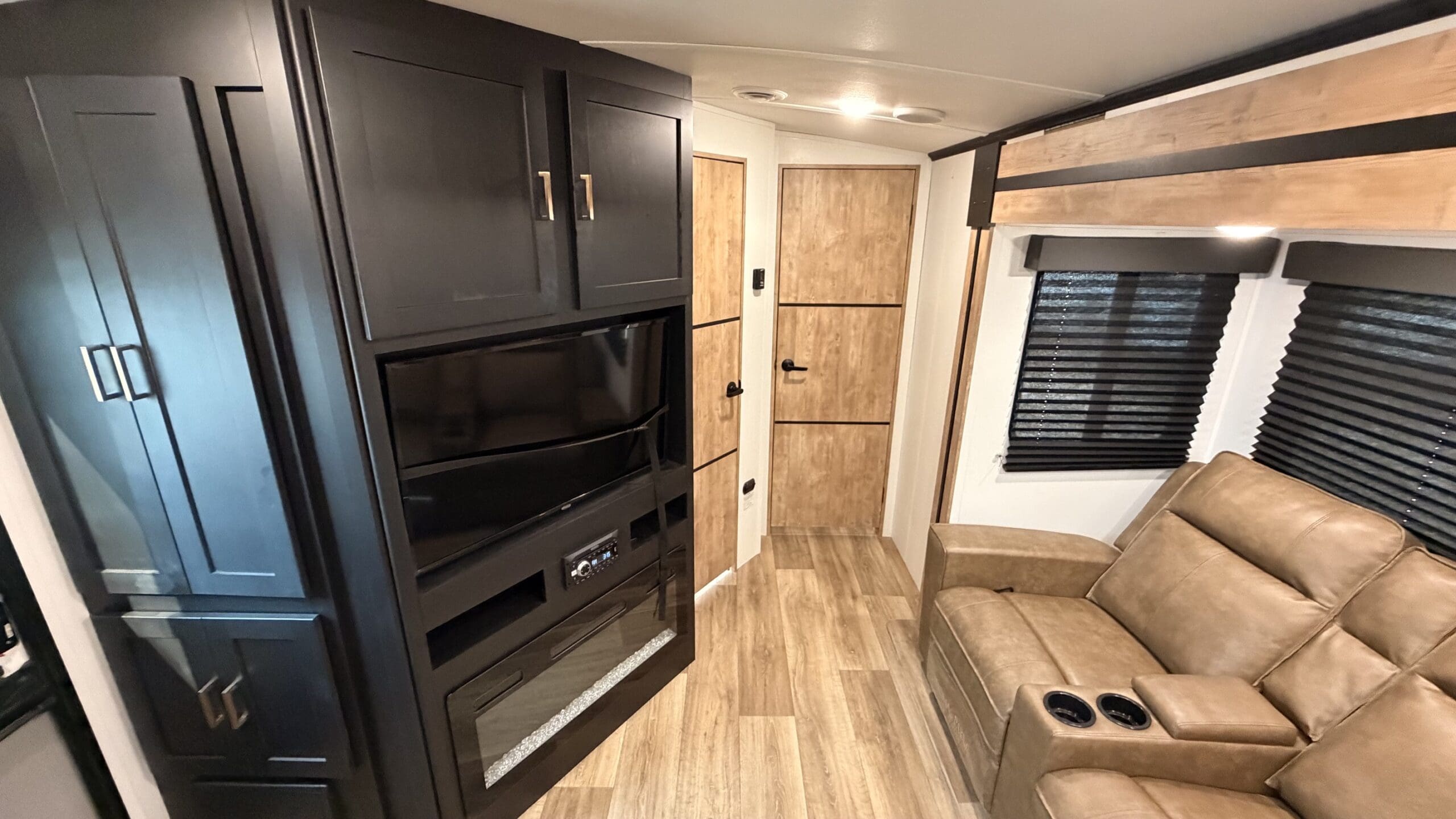 2023 OUTBACK 271UFK by KEYSTONE - Image 18