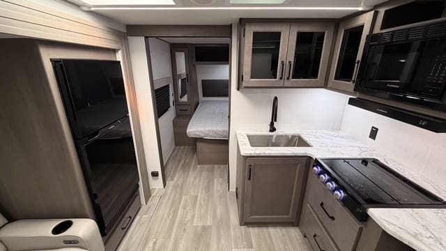 2024 TRANSCEND 221RB by GRAND DESIGN - Image 16