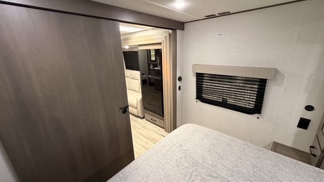 2024 TRANSCEND 221RB by GRAND DESIGN - Image 24
