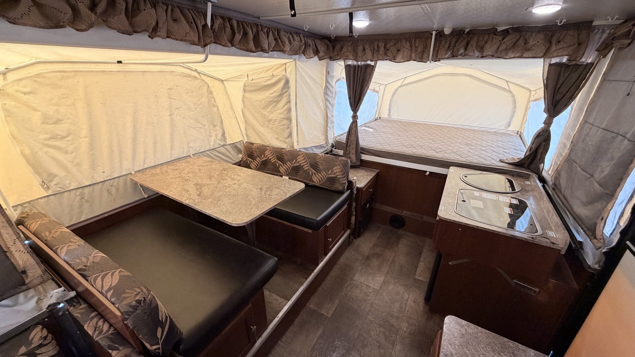 2016 ROCKWOOD 2317G by FOREST RIVER - Image 9