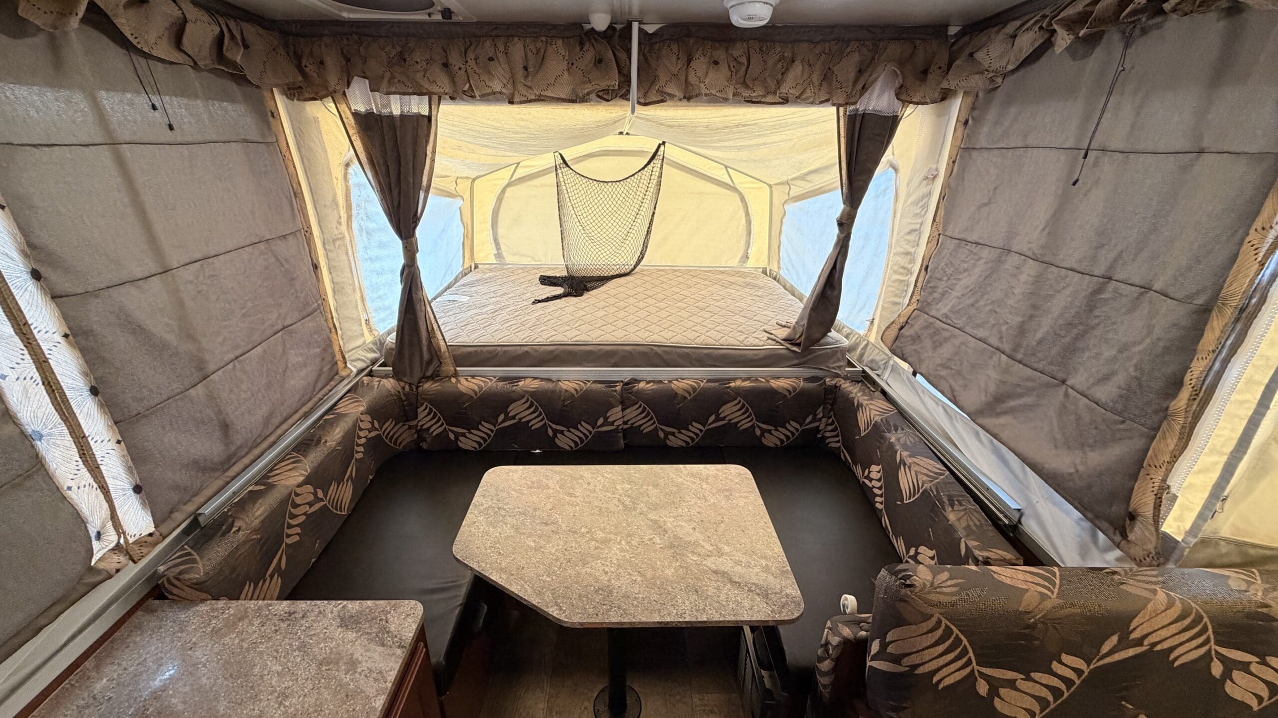 2016 ROCKWOOD 2317G by FOREST RIVER - Image 12