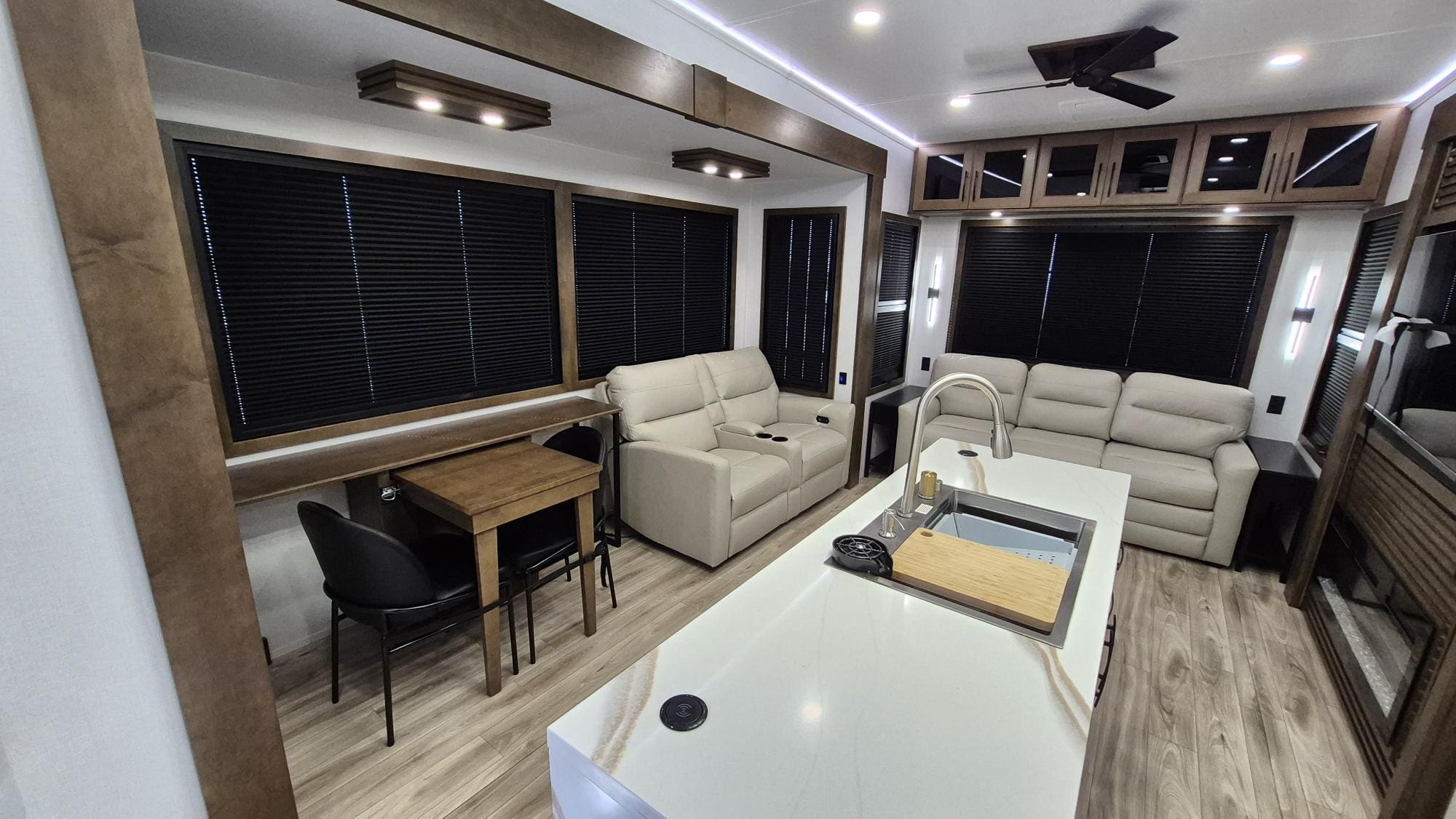 2026 MONTANA 3100RL by KEYSTONE - Image 9