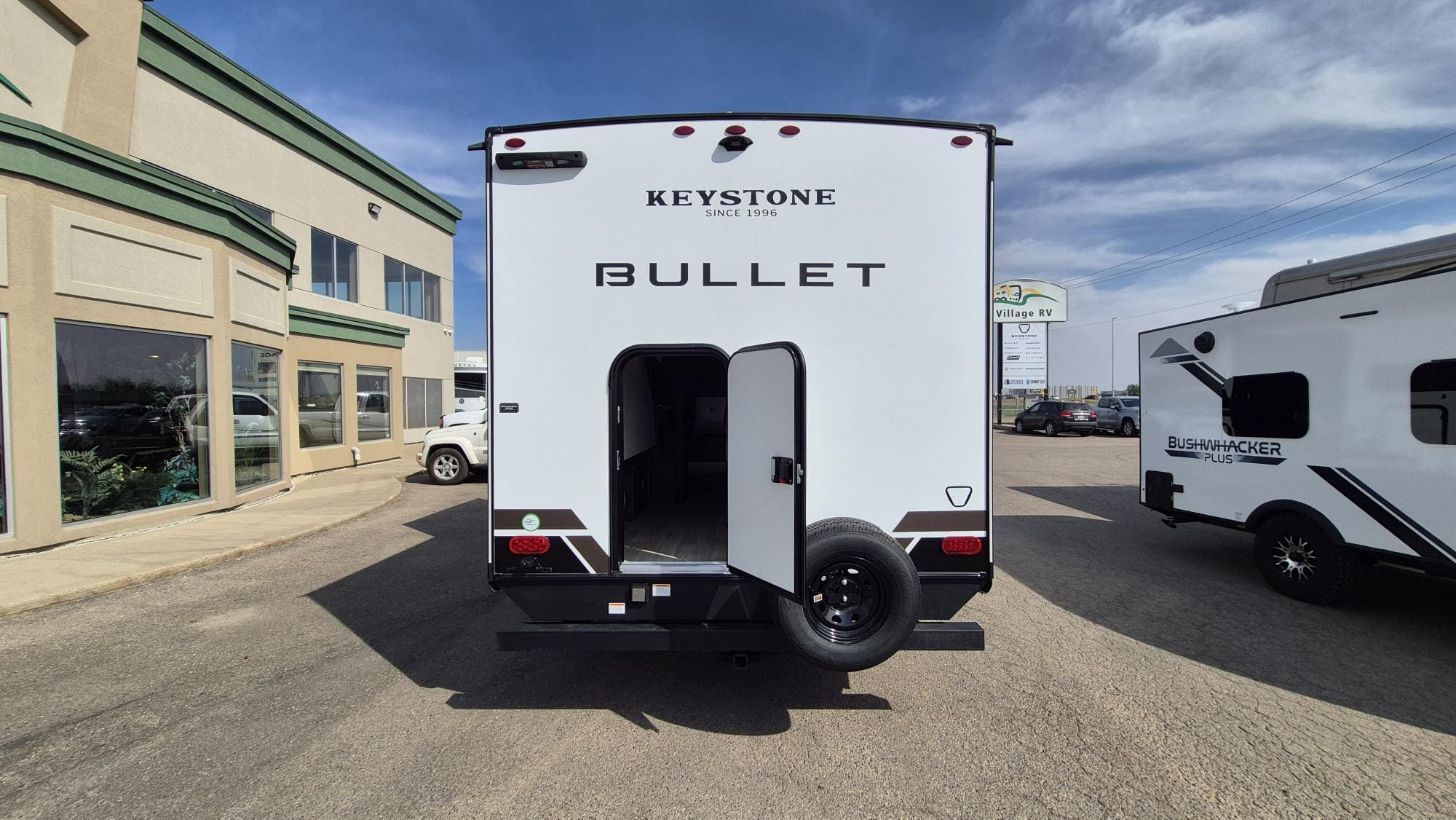 2027 BULLET 222BHS by KEYSTONE - Image 5