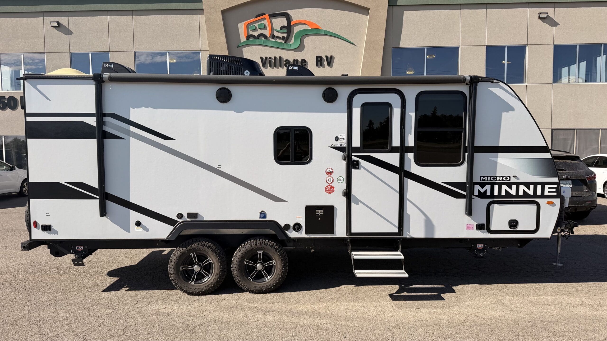 2023 MINNIE WINNIE 2306BHS by WINNEBAGO