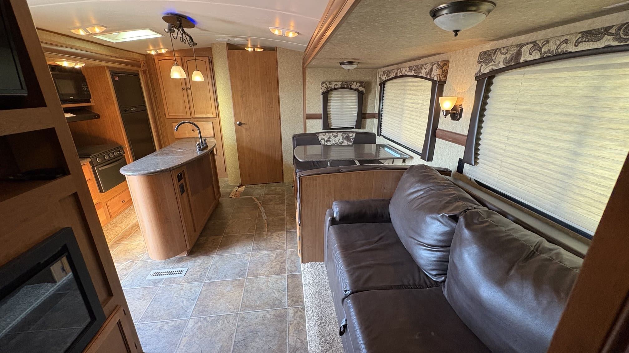 2014 SUNSET TRAIL 33BD by HEARTLAND - Image 7