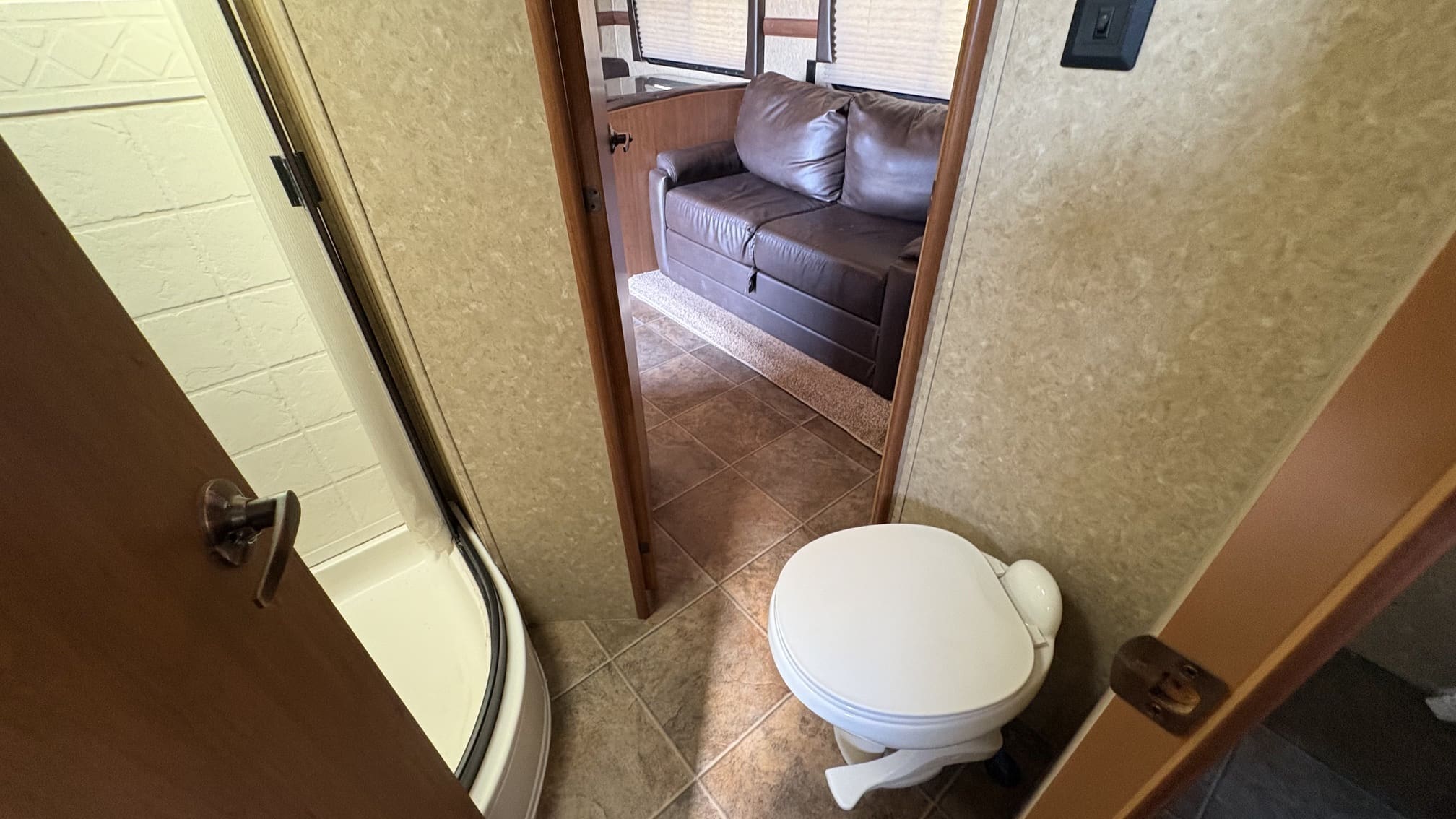 2014 SUNSET TRAIL 33BD by HEARTLAND - Image 22