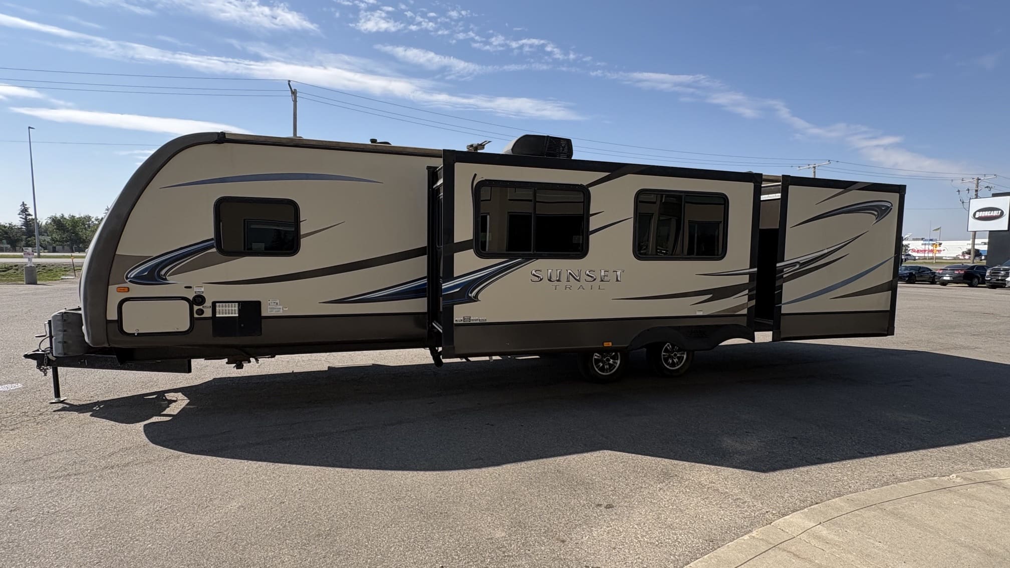 2014 SUNSET TRAIL 33BD by HEARTLAND - Image 4