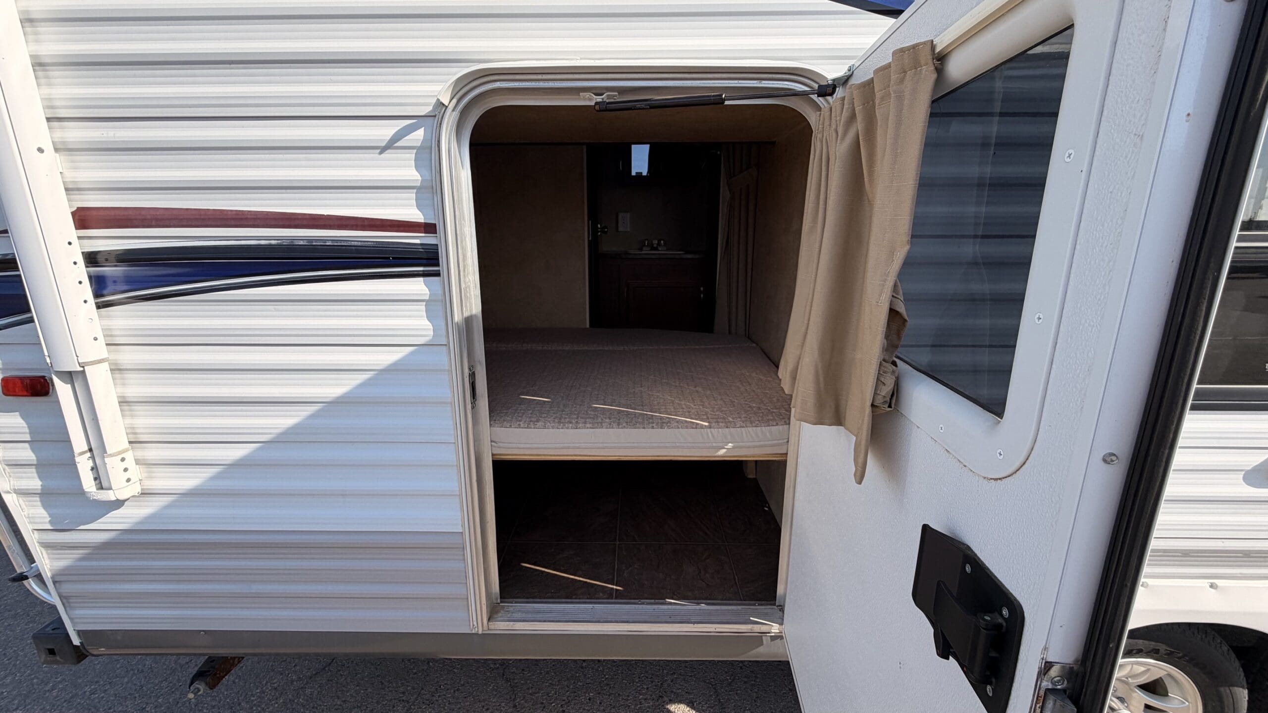 2011 JAY FLIGHT  29BHS by JAYCO - Image 7