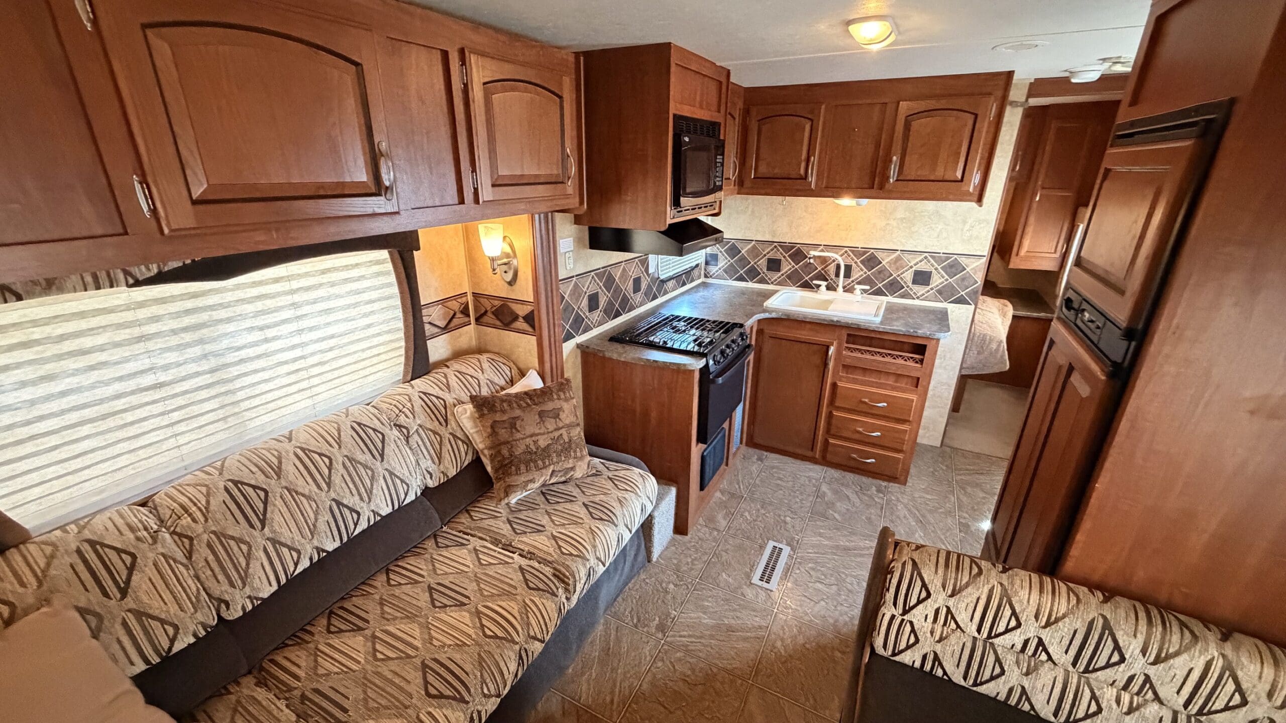 2011 JAY FLIGHT  29BHS by JAYCO - Image 13