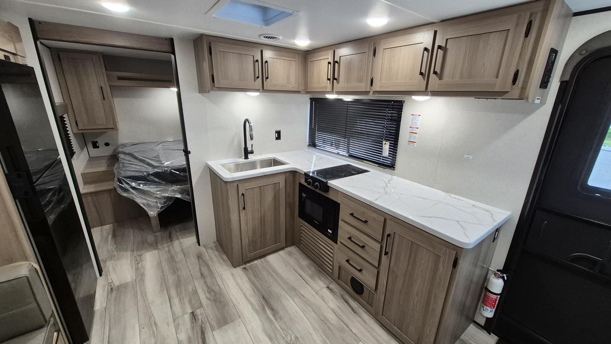 2027 COLEMAN 22BX by KEYSTONE - Image 7