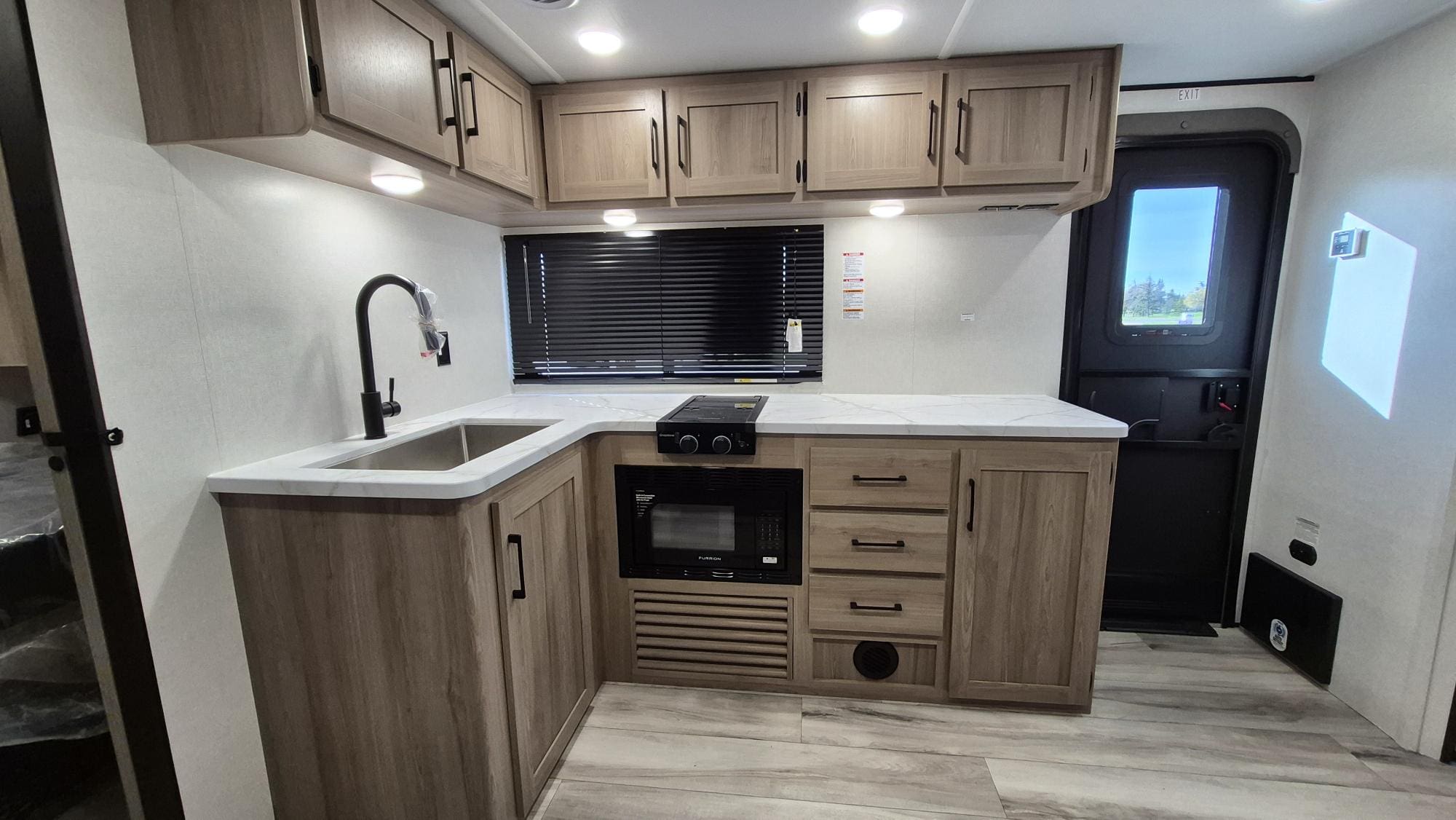 2027 COLEMAN 22BX by KEYSTONE - Image 6