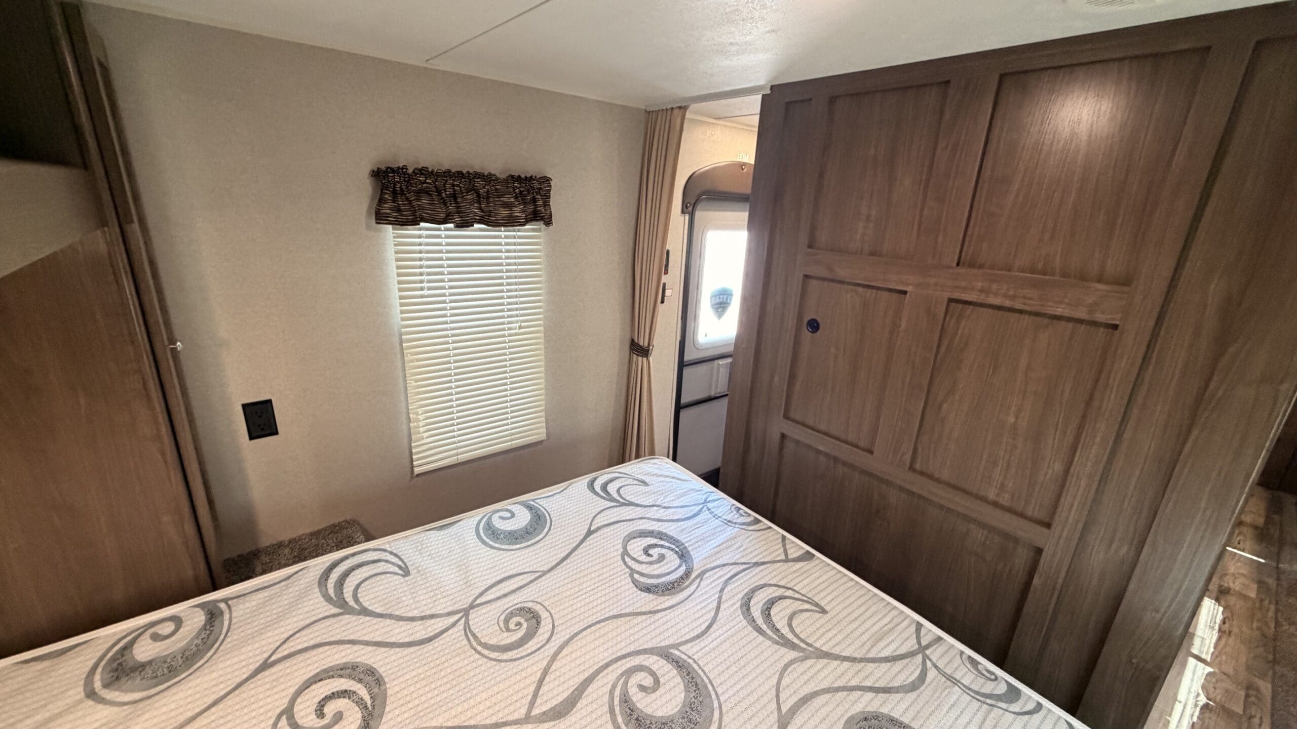 2018 HIDEOUT 272LHS by KEYSTONE - Image 29
